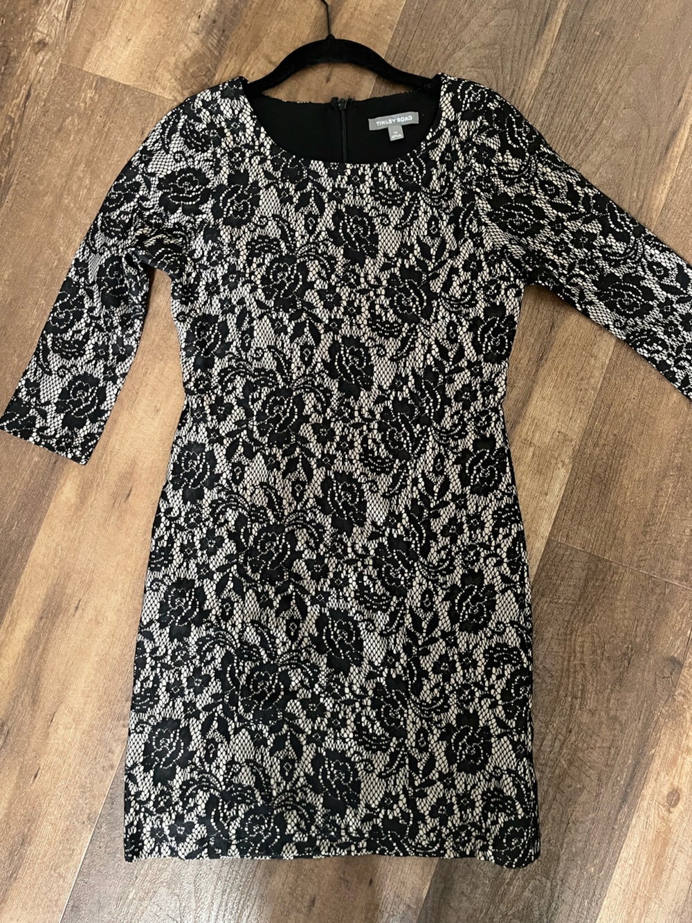 Tinley Road Floral Lace Mini Dress in Black & White Size XS Like New